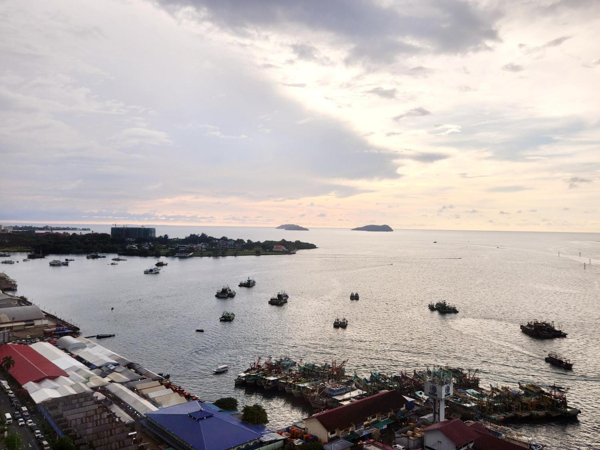 The Shore Kota Kinabalu City Centre By Lw Suites Ruang foto